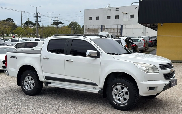imagem-https://www.socarrao.com.br/sc-vehicle-images-prod/4364608/1792094115910-02bdd6f0-3c76-4338-a641-8d0dc43cddf1.jpg