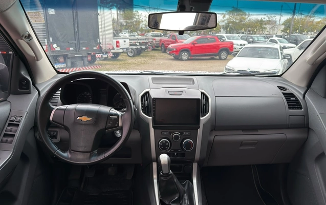 imagem-https://www.socarrao.com.br/sc-vehicle-images-prod/4364608/1792094115917-07c7e4b6-abbc-409f-bb27-a842c9c55275.jpg