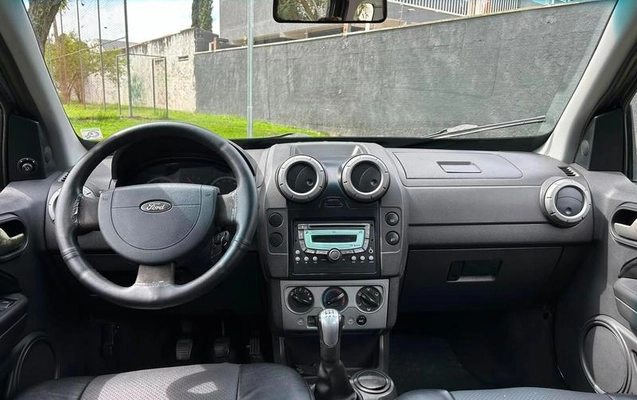 imagem-https://www.socarrao.com.br/sc-vehicle-images-prod/4364609/1792094135793-8380461_12_B_b1f2c7837e.jpeg