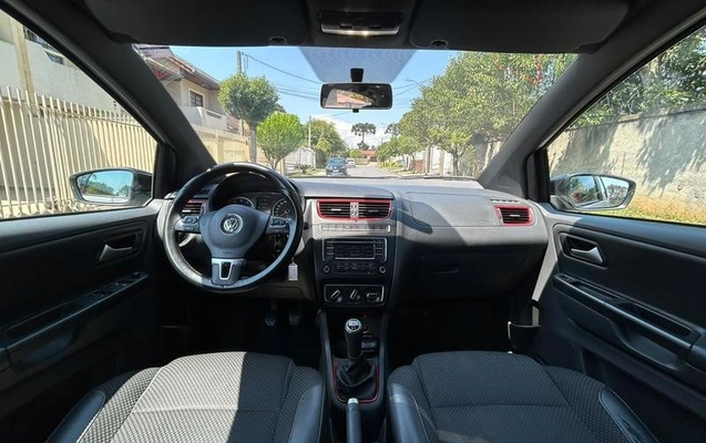 imagem-https://www.socarrao.com.br/sc-vehicle-images-prod/4364611/1792094164360-8490356_3_B_dc99f4e005.jpeg