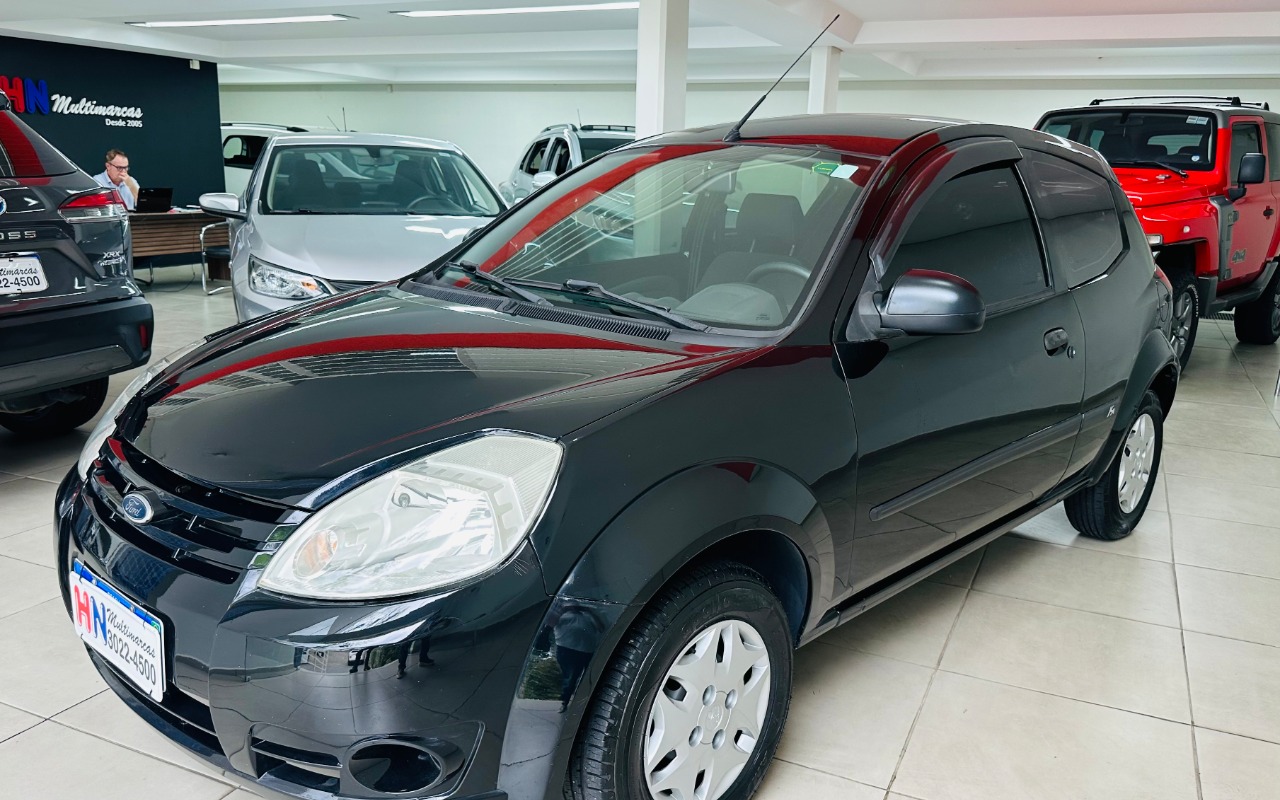 Ford Ka 1.0 TECNO 8V Flex 3p 2011 Preto — foto 1 de 3
