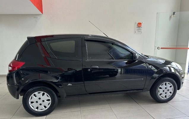 imagem-https://www.socarrao.com.br/sc-vehicle-images-prod/4364638/1792183061857-MzNiLmpwZWc.jpeg