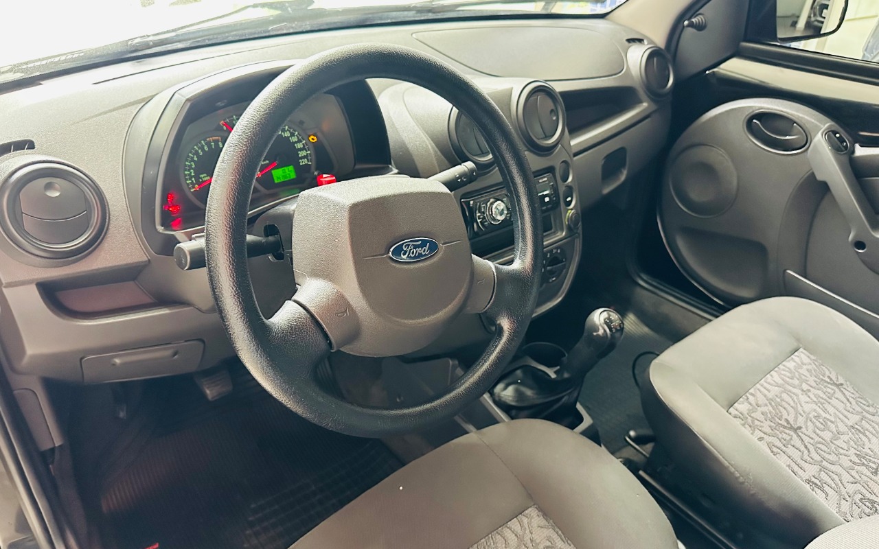 imagem-https://www.socarrao.com.br/sc-vehicle-images-prod/4364638/1792183062037-MzNpLmpwZWc.jpeg