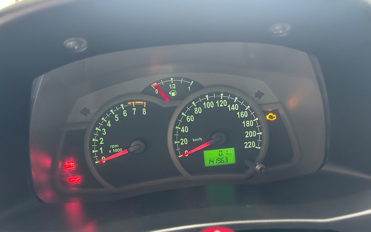 imagem-https://www.socarrao.com.br/sc-vehicle-images-prod/4364638/1792183062179-MzNpaWkuanBlZw.jpeg
