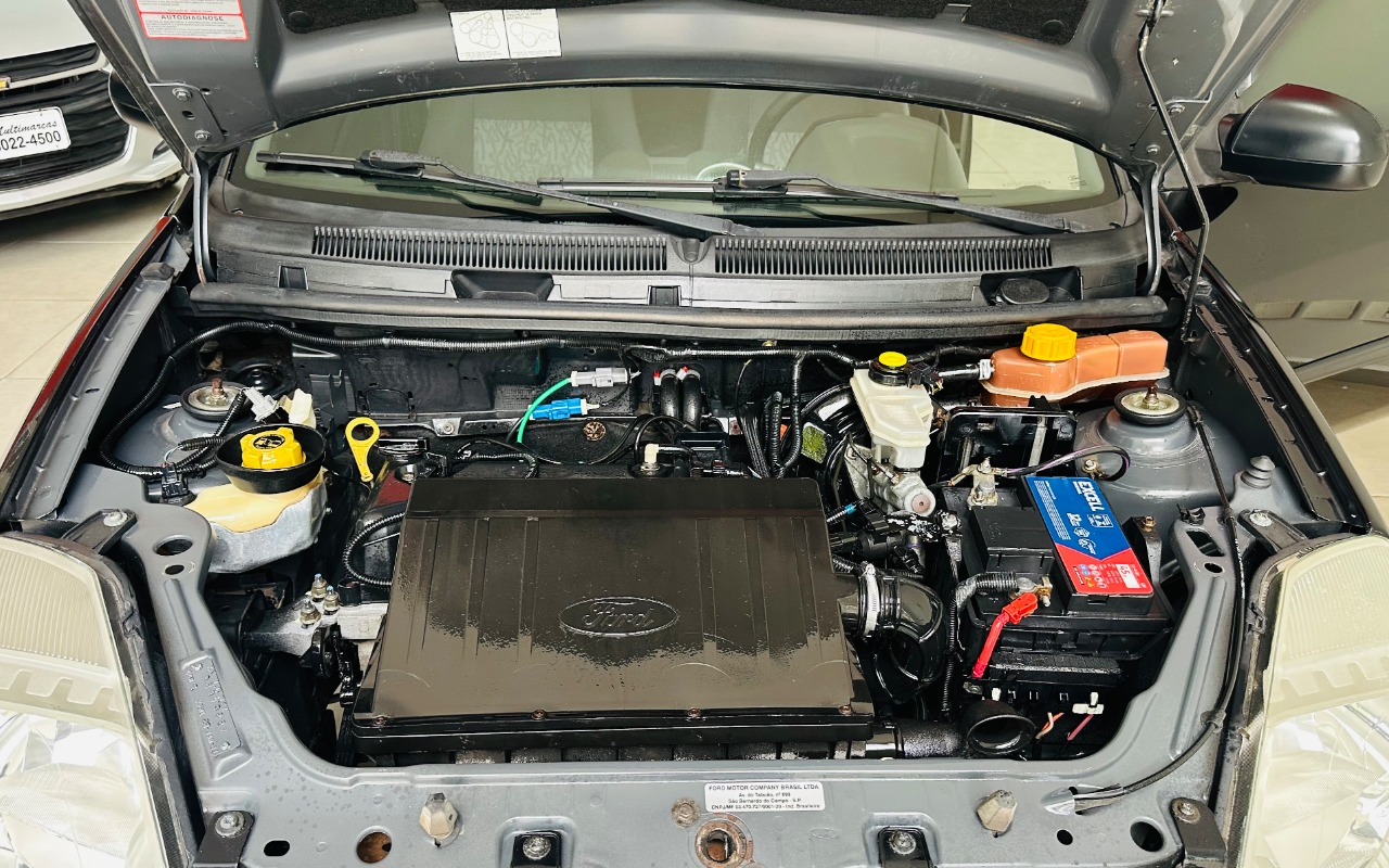 imagem-https://www.socarrao.com.br/sc-vehicle-images-prod/4364638/1792183062316-MzNtLmpwZWc.jpeg