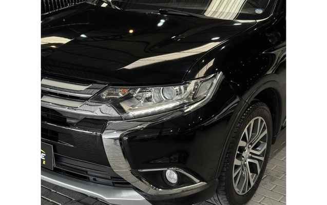 imagem-https://www.socarrao.com.br/sc-vehicle-images-prod/4364698/1792094626648-1_045719.jpg