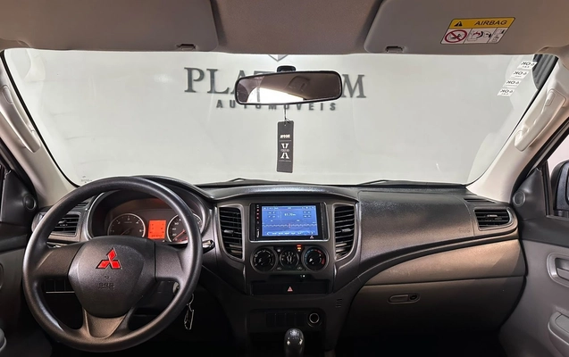imagem-https://www.socarrao.com.br/sc-vehicle-images-prod/4364701/1792094669285-79dddb34fe0748d99709dc983bc7a951_1792094030982.jpg