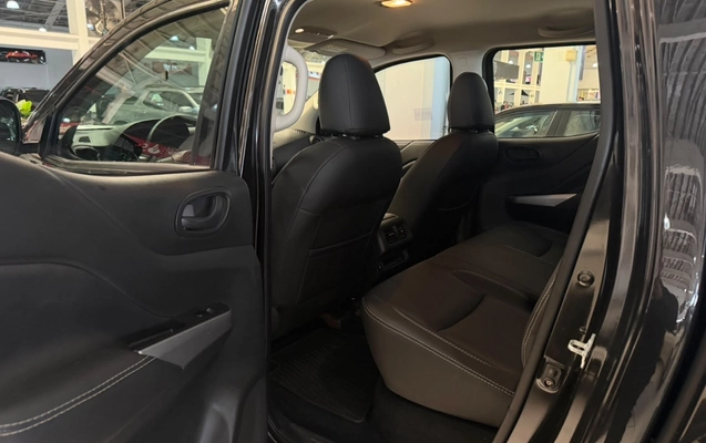 imagem-https://www.socarrao.com.br/sc-vehicle-images-prod/4364732/1792095204917-Mjc1YjYzNTYtNDUwZC00MWUzLTlmZWYtMzUxNmZlYjZlYTZmLmpwZWc.jpeg