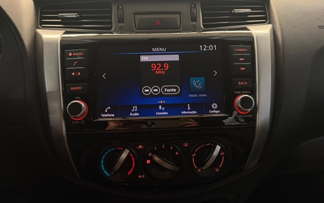 imagem-https://www.socarrao.com.br/sc-vehicle-images-prod/4364732/1792095205204-ZjIxM2Y1ZTAtYTM3Ni00NjA5LTg1YWYtMDc1MDFmMzlkYTFmLmpwZWc.jpeg