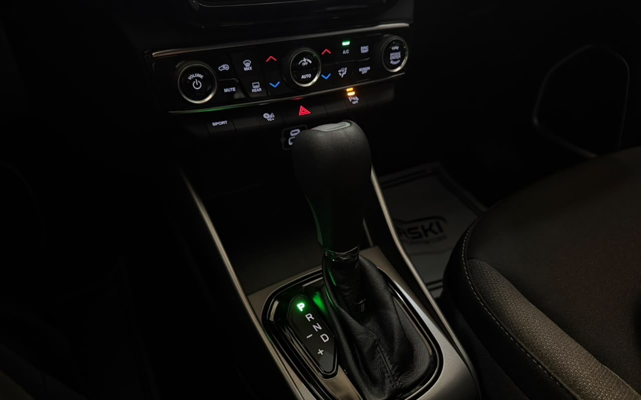 imagem-https://www.socarrao.com.br/sc-vehicle-images-prod/4364792/1792095443916-N2U2OWIxYjktMzE0Yi00NmE5LWI0MTUtMDk2ODhiNjMzN2VmLmpwZWc.jpeg