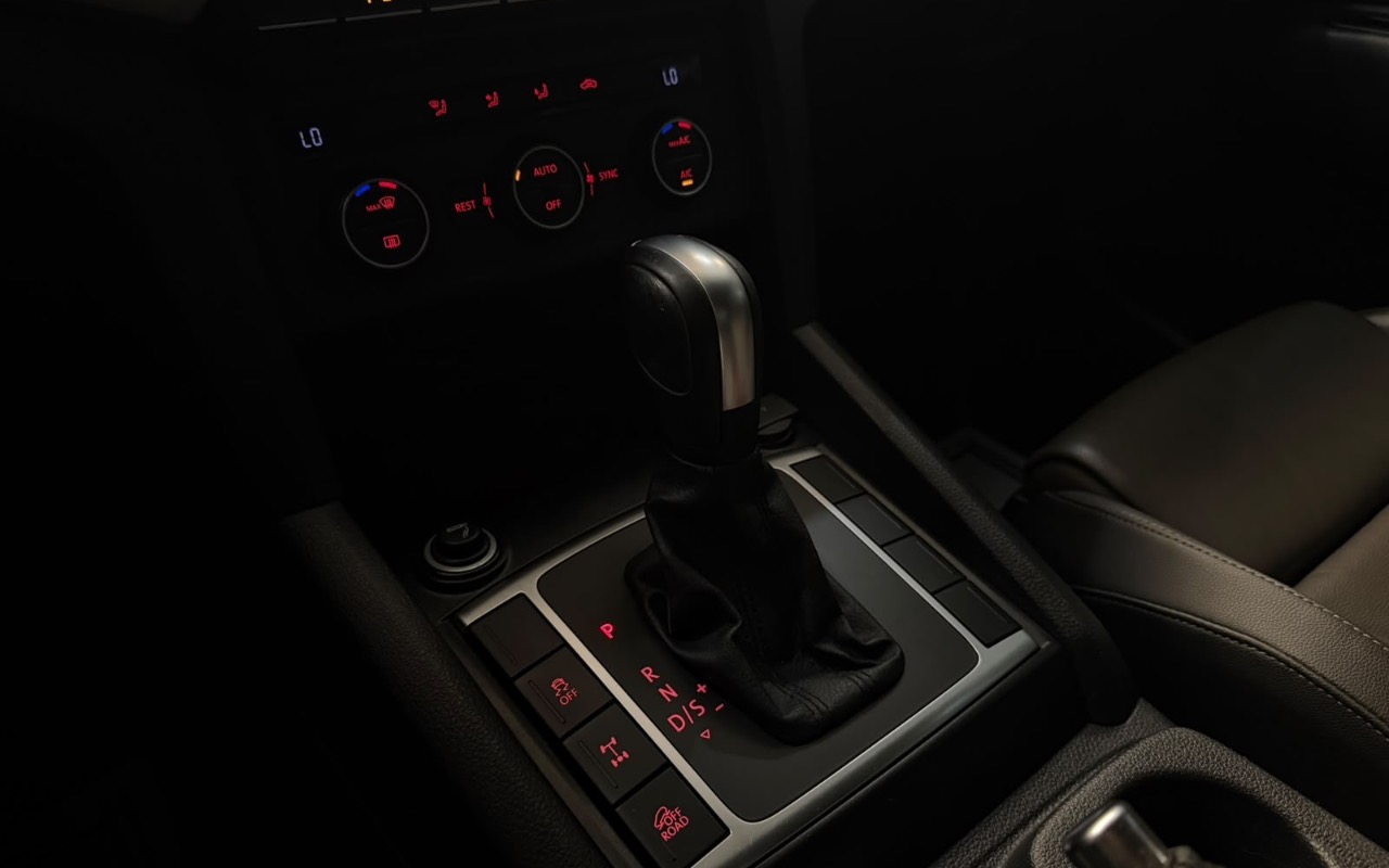 imagem-https://www.socarrao.com.br/sc-vehicle-images-prod/4364844/1792095694878-NTRmZjQwZDEtMzgwNy00ZDhlLThjNTItYzE1M2QzMDA5ODVlLmpwZWc.jpeg