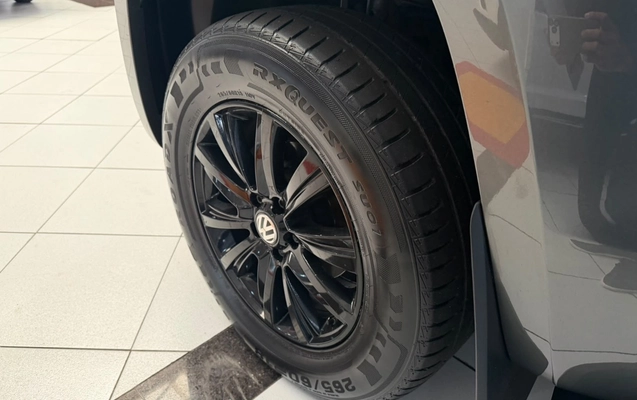 imagem-https://www.socarrao.com.br/sc-vehicle-images-prod/4364844/1792095695301-NmEzOTkwNWUtOTNlMi00YzMxLThkYWMtMzI1MGZhNzdmNTRkLmpwZWc.jpeg
