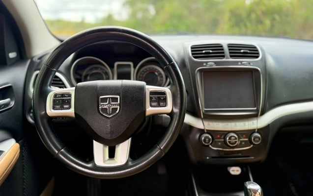 imagem-https://www.socarrao.com.br/sc-vehicle-images-prod/4364851/1792095802875-e668cf6a64c5495ea3a4c483d1486ebb_1792095737980.jpg