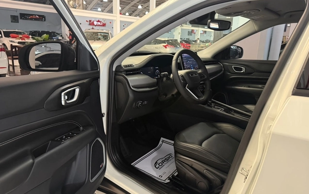 imagem-https://www.socarrao.com.br/sc-vehicle-images-prod/4364874/1792096064140-NzI2OTRhMWEtYzg2My00NmJhLTk1NzQtMzRiYmNhNWE3NGE4LmpwZWc.jpeg