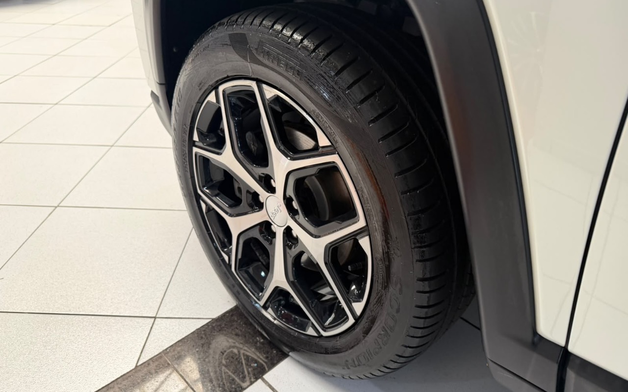 imagem-https://www.socarrao.com.br/sc-vehicle-images-prod/4364874/1792096064998-Yjc5OTEyZmUtZDFlZC00NGRjLTlhYTQtZGM1NDFjZDBjMjUzLmpwZWc.jpeg