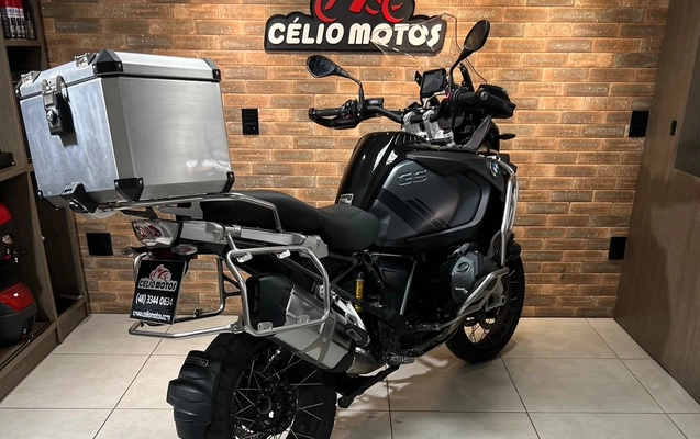imagem-https://www.socarrao.com.br/sc-vehicle-images-prod/4364883/1792096137205-9dfaa957628f49a5a948e81e2749518c_1792096006183.jpg