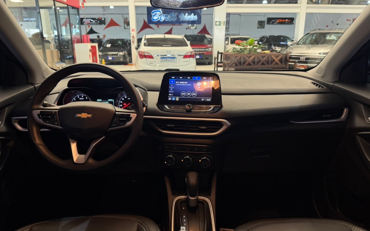 imagem-https://www.socarrao.com.br/sc-vehicle-images-prod/4364892/1792096197468-ZDE2M2E4MWUtZmQ3Yy00MjIwLWI0NjItY2Q0OWExODY4OWQyLmpwZWc.jpeg