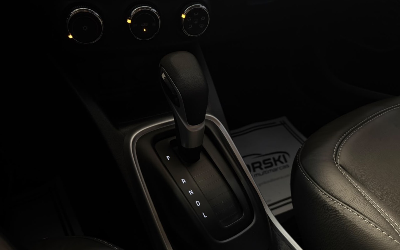 imagem-https://www.socarrao.com.br/sc-vehicle-images-prod/4364892/1792096197540-YTRjMjJiNTYtNTE4Yy00NTg1LTgyZGMtNTQ0ODRkMDEyNDI5LmpwZWc.jpeg