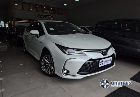 Toyota Corolla 2024 Branco — foto 1 de 3