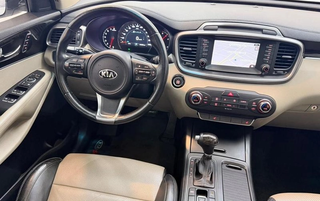 imagem-https://www.socarrao.com.br/sc-vehicle-images-prod/4364954/1792096547714-8564953_10_B_88abdf9c76.jpeg