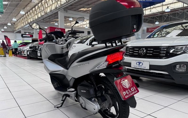 imagem-https://www.socarrao.com.br/sc-vehicle-images-prod/4364994/1792171634719-8520367_6_B_888f5839de.jpeg