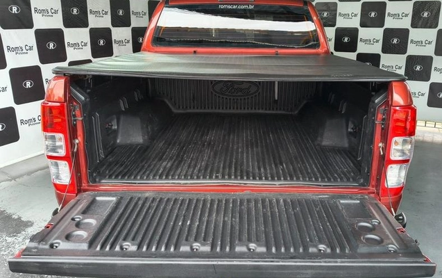 imagem-https://www.socarrao.com.br/sc-vehicle-images-prod/4365003/1792096926657-8504652_7_B_015394df68.jpeg