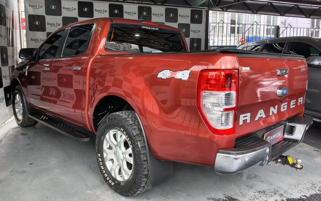 imagem-https://www.socarrao.com.br/sc-vehicle-images-prod/4365003/1792096926663-8504652_13_B_b4fbf85f9d.jpeg