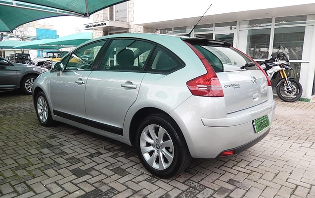 imagem-https://www.socarrao.com.br/sc-vehicle-images-prod/4365056/1792097137473-aa85a2153a054846b90e02e91a47e807_1791900289315.jpg