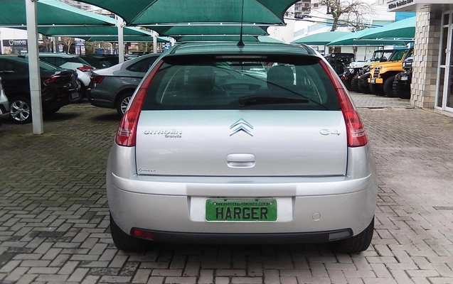 imagem-https://www.socarrao.com.br/sc-vehicle-images-prod/4365056/1792097137479-b18f1d624a1b4dec84da6135d022f8a6_1791900289333.jpg