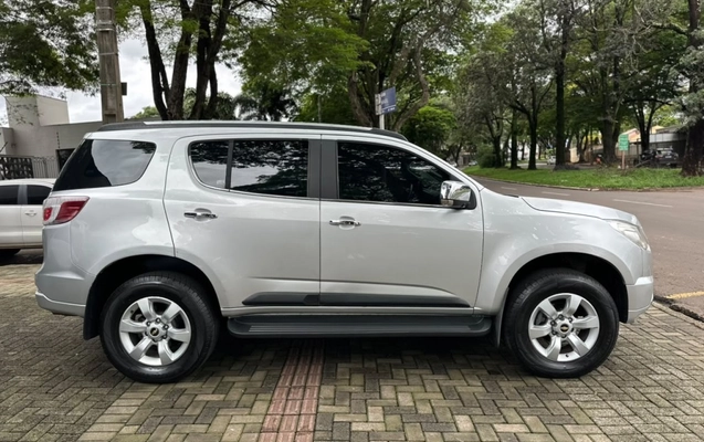 imagem-https://www.socarrao.com.br/sc-vehicle-images-prod/4365075/1792097305769-13_054809.jpg