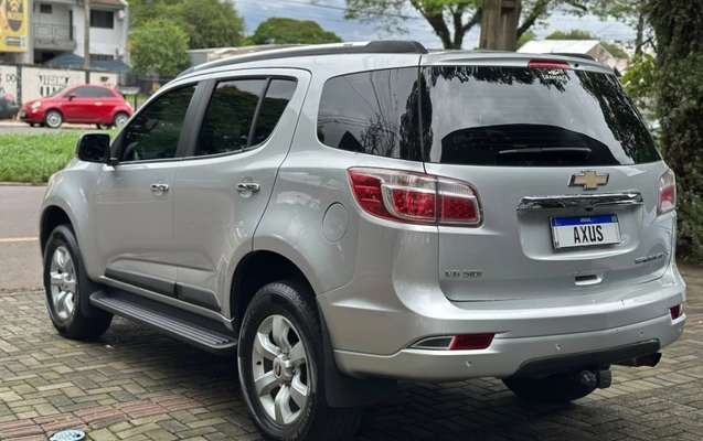 imagem-https://www.socarrao.com.br/sc-vehicle-images-prod/4365075/1792097305774-2_054809.jpg