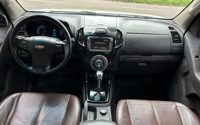 imagem-https://www.socarrao.com.br/sc-vehicle-images-prod/4365075/1792097305787-8_054809.jpg