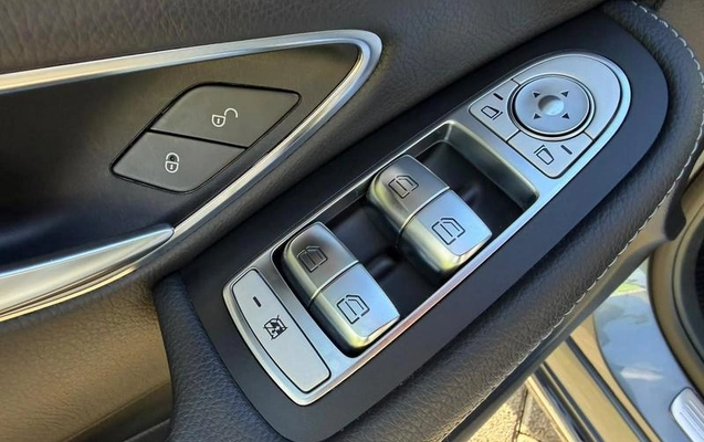 imagem-https://www.socarrao.com.br/sc-vehicle-images-prod/4365088/1792702459123-8575707_10_B_39172a5fc7.jpeg