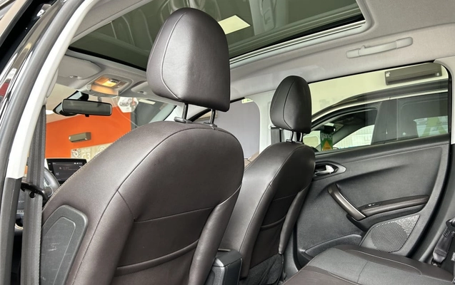 imagem-https://www.socarrao.com.br/sc-vehicle-images-prod/4365221/1792251799215-vehicle_image_1792251740_01056fd5b137ec7ab6d79f60bd804588.jpeg