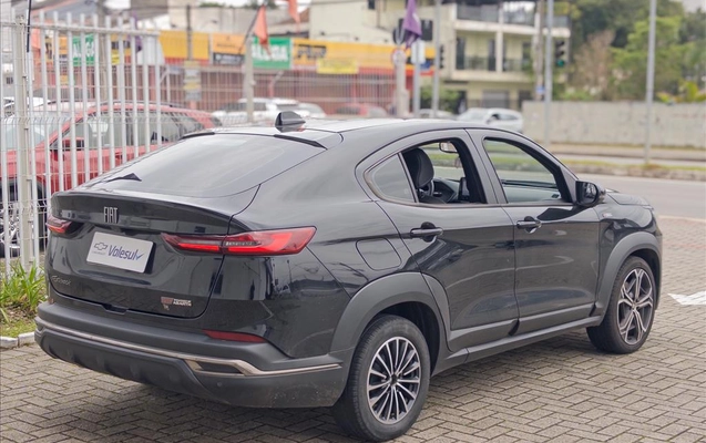 imagem-https://www.socarrao.com.br/sc-vehicle-images-prod/4365234/1792098396909-959456db-f226-4f63-bafe-190b2bbefbd020261015171556.jpeg