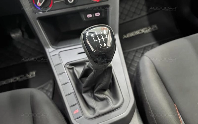 imagem-https://www.socarrao.com.br/sc-vehicle-images-prod/4365300/1792098509925-8486568_4_B_591bbc7e8a.jpeg