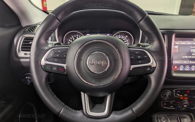 imagem-https://www.socarrao.com.br/sc-vehicle-images-prod/4365305/1792512525532-8565999_6_B_6e15f07582.jpeg