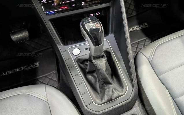 imagem-https://www.socarrao.com.br/sc-vehicle-images-prod/4365307/1792098516537-8509178_10_B_de9bfd8606.jpeg