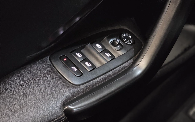 imagem-https://www.socarrao.com.br/sc-vehicle-images-prod/4365310/1792098611827-1_054542.jpg
