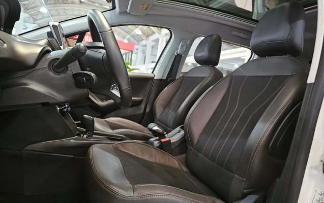 imagem-https://www.socarrao.com.br/sc-vehicle-images-prod/4365310/1792098611832-1_054549.jpg