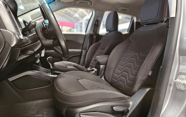 imagem-https://www.socarrao.com.br/sc-vehicle-images-prod/4365399/1792099356675-1_060957.jpg