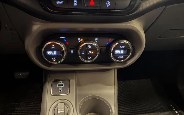 imagem-https://www.socarrao.com.br/sc-vehicle-images-prod/4365497/1792266558978-8575915_15_B_7ecd20708a.jpeg