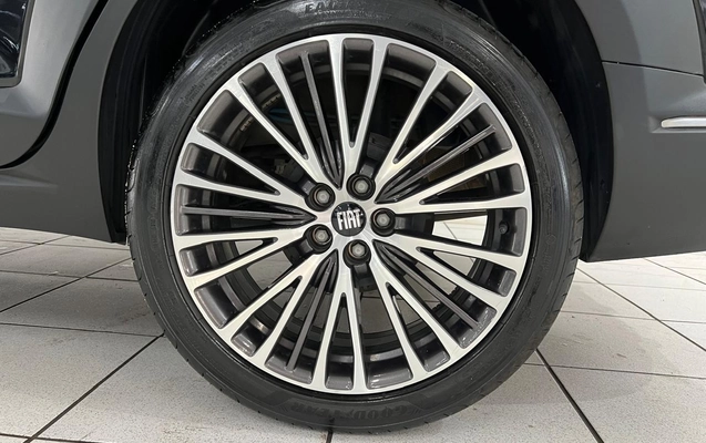 imagem-https://www.socarrao.com.br/sc-vehicle-images-prod/4365537/1792100770339-0fa7bc83-276d-4f3f-918e-cafc1c242b54.jpg