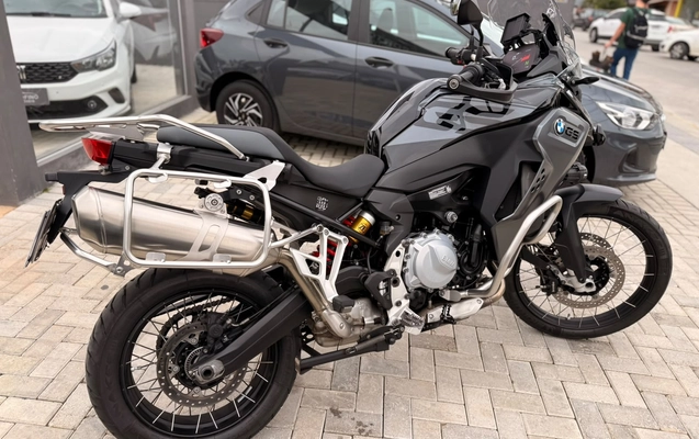 imagem-https://www.socarrao.com.br/sc-vehicle-images-prod/4365556/1792100925126-003_82d2be0825c33055a708fd9e3229140c.jpg