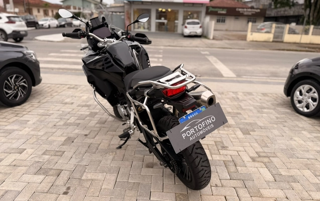 imagem-https://www.socarrao.com.br/sc-vehicle-images-prod/4365556/1792100925134-003_66e3c287edb14d0f6cc748ed0bb96e72.jpg