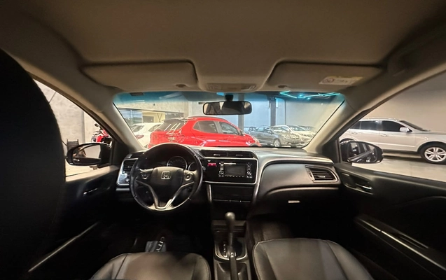 imagem-https://www.socarrao.com.br/sc-vehicle-images-prod/4365590/1792101322274-49c5d9cdf4914c8db599ee38c95c6f32_1792101198462.jpg
