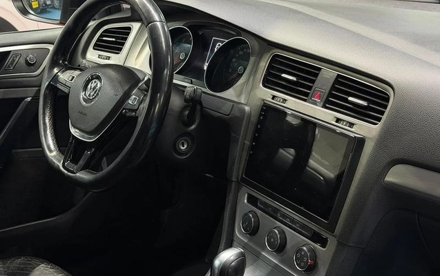 imagem-https://www.socarrao.com.br/sc-vehicle-images-prod/4365596/1792101454845-8547253_5_B_a028154a77.jpeg