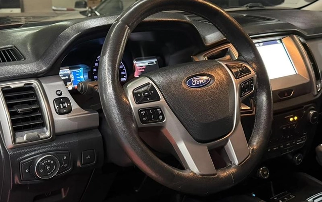 imagem-https://www.socarrao.com.br/sc-vehicle-images-prod/4365670/1792101984085-8547318_7_B_5dfa36b11b.jpeg