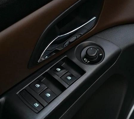 imagem-https://www.socarrao.com.br/sc-vehicle-images-prod/4365744/1792102697134-8575983_11_B_ca2e9a3e71.jpeg