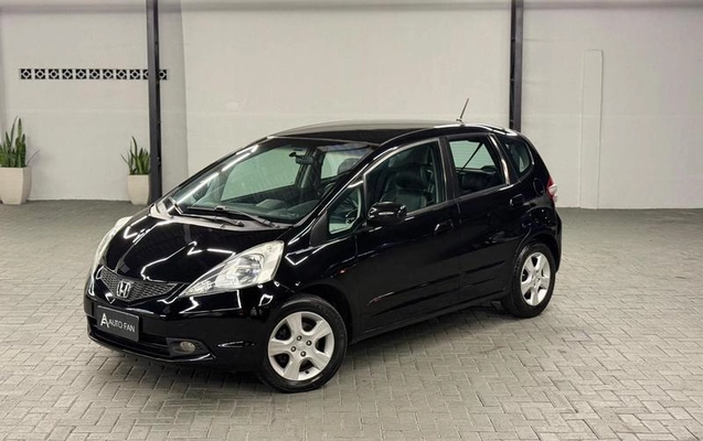 imagem-https://www.socarrao.com.br/sc-vehicle-images-prod/4365847/1792796276089-8566086_14_B_7acb5faf19.jpeg